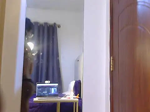 Tasha_1 live cam on StripChat