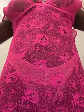 Chocolatetrini live cam on StripChat