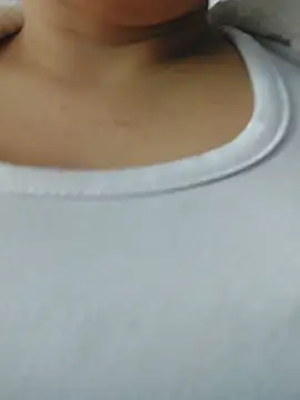 Elinaax live cam on StripChat