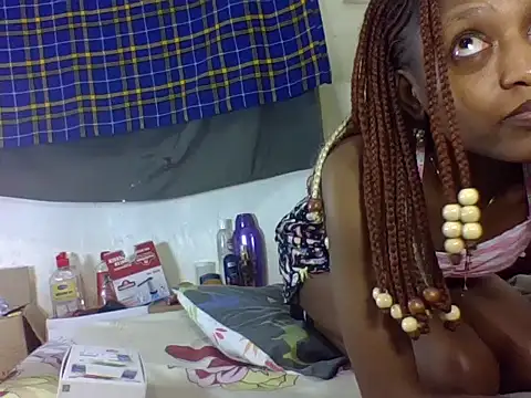 yummyqueenk live cam on StripChat