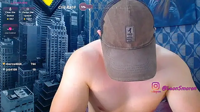 Leonsmoron live cam on StripChat