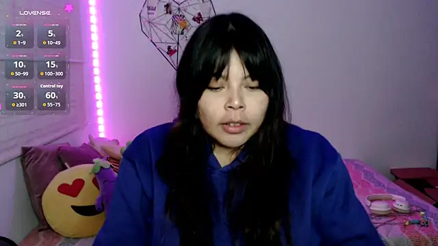 EllieMoonX live cam on StripChat