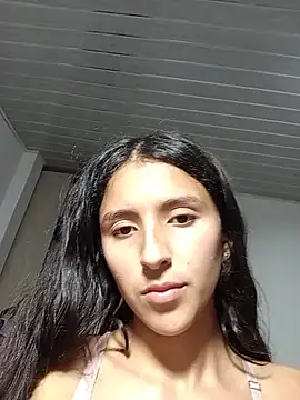 mariana_sofia live cam on StripChat