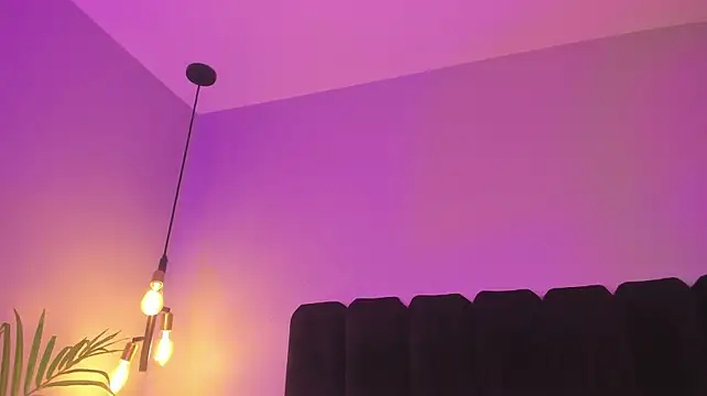 PeytonRouse1 live cam on StripChat