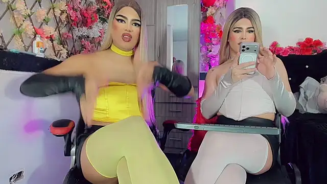 Thiara_veky_ live cam on StripChat
