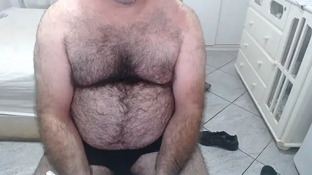 mysterbearmg (Ask my age) - #beardy #brazilian #cam2cam #daddies #ejaculation #flashing #gays #handjob #hd #masturbation #medium #middle-priced-privates #portuguese-speaking #recordable-privates #recordable-publics #small-audience #striptease #white