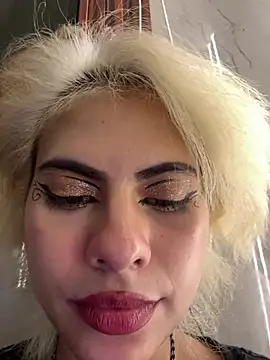 Eva_Feller69