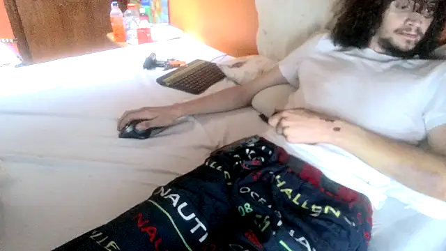 Teddy4420 live cam on StripChat