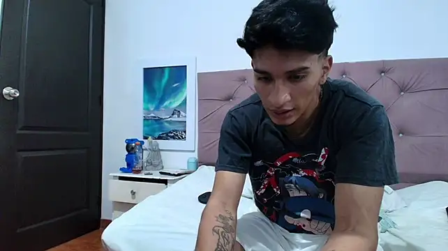 Zayn_Moretti live cam on StripChat