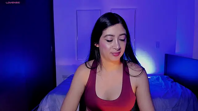 MeganWhite3 live cam on StripChat