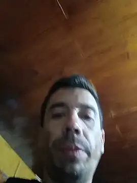 Manu1988arg live cam on StripChat