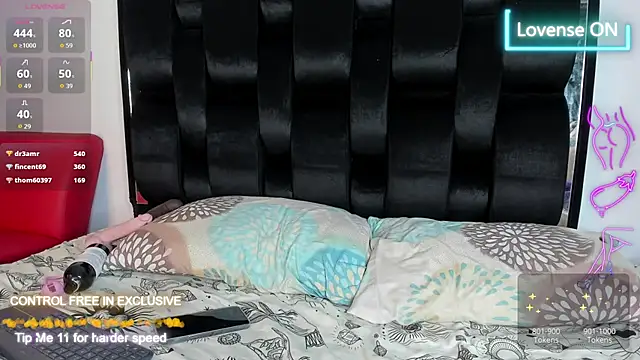 Cyka_Semenobitch live cam on StripChat