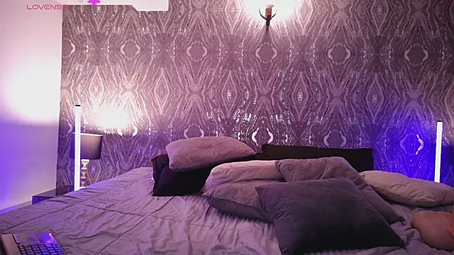 AbellaFox_ live cam on StripChat
