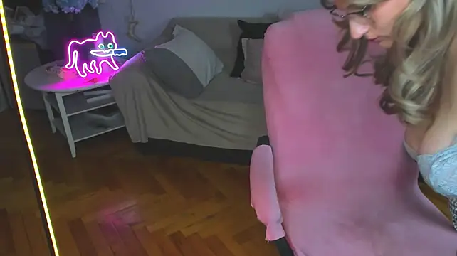 Evelyn_Harper@xh live cam on StripChat