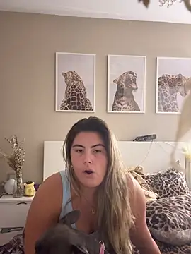 hiddensecretxx's Live Sex Cam Show