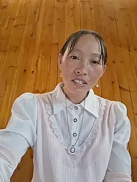 tcm-cute live cam on StripChat