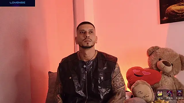 Seth_Vegaa live cam on StripChat