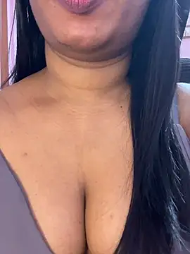 tamil_maaya (F milf) - Lick