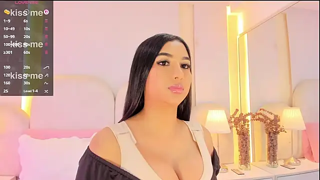 SalomeeBell live cam on StripChat