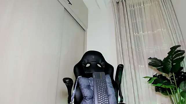 biscuit_oliva (M young) - CUM
