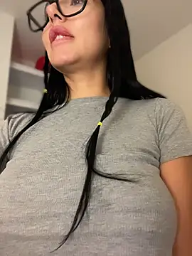 _Nina_1 Live Webcam on Stripchat
