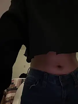 karlatiburcio live cam on StripChat