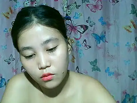 SexyAsianPussy4u live cam on StripChat