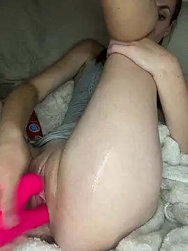 ririgirl780 (F young) - Fuck myself with dildo