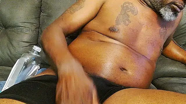 biglongdick40 (M grandpa) - Jerk off until you make me com