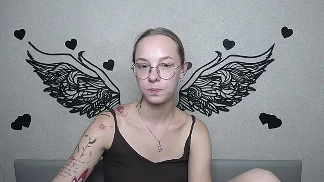 SteshaGlass live webcam