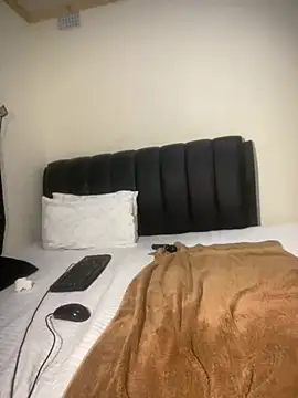 Cardiebae89 live cam on StripChat