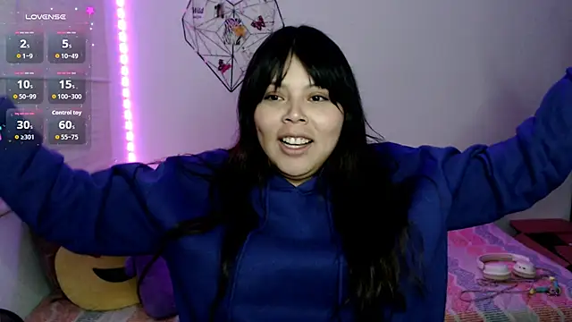 EllieMoonX webcam