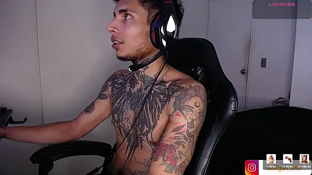 nathan_aress6666 live cam on StripChat
