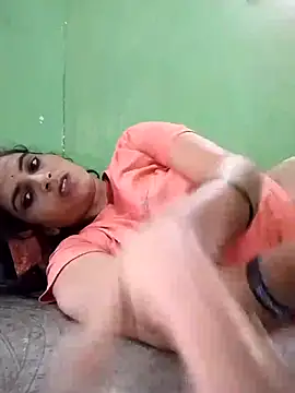Big_soniya55A live cam on StripChat