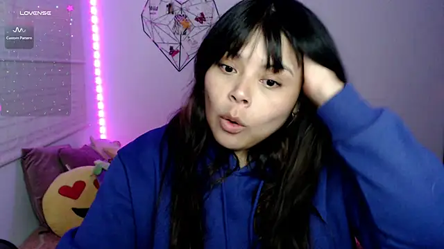 EllieMoonX live cam on StripChat