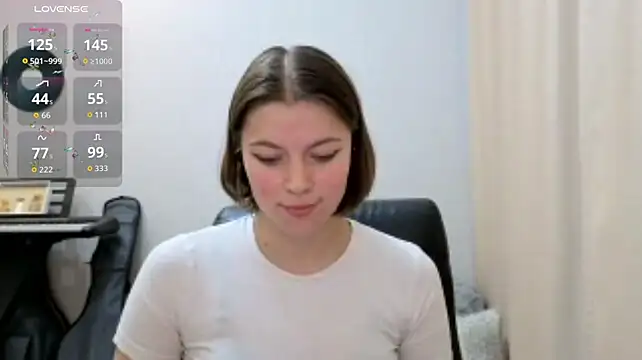 LoriYates live sex cam