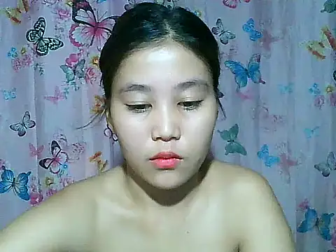 SexyAsianPussy4u live cam on StripChat
