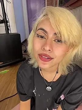 Eva_Feller69