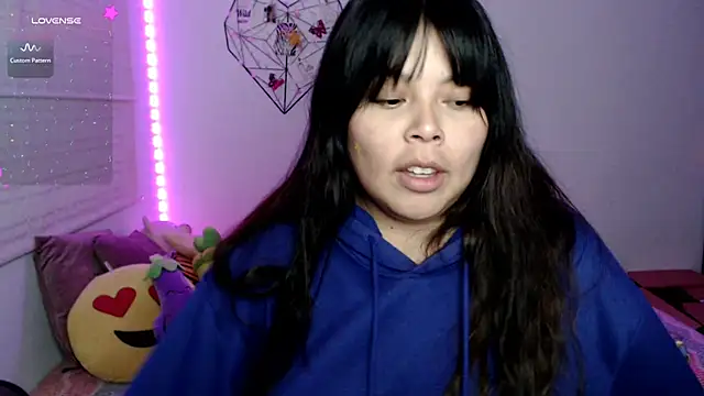 EllieMoonX webcam