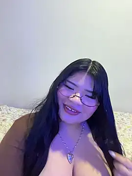 Cannella_0 live cam on StripChat