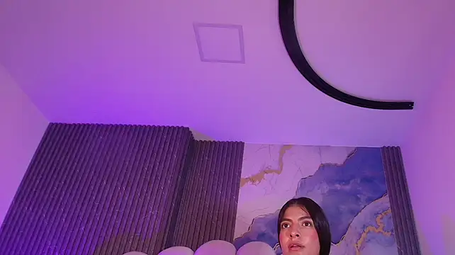 hot_dione live cam on StripChat