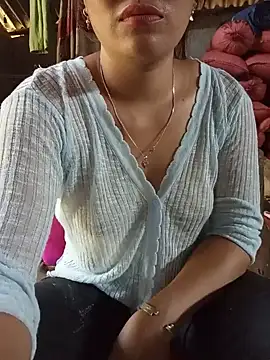 Ama-ra live cam on StripChat