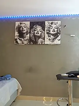 sexyzoe_69