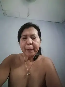 TropicalFlower live cam on StripChat