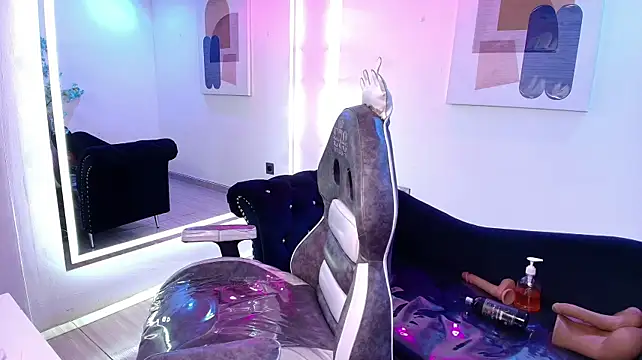 Gemma_bellini live cam on StripChat