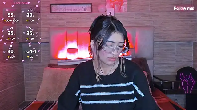 mia_devine_ live cam on StripChat