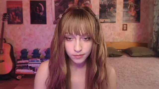 Friendly_Ellie webcam