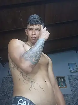 God_Eros_23cm live cam on StripChat