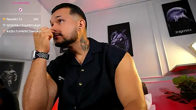 Marco_Vega live cam on StripChat