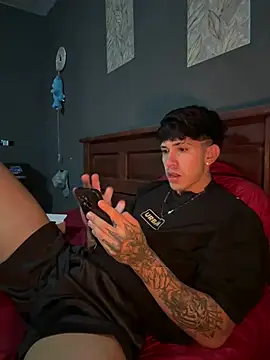 Owen_rave live cam on StripChat